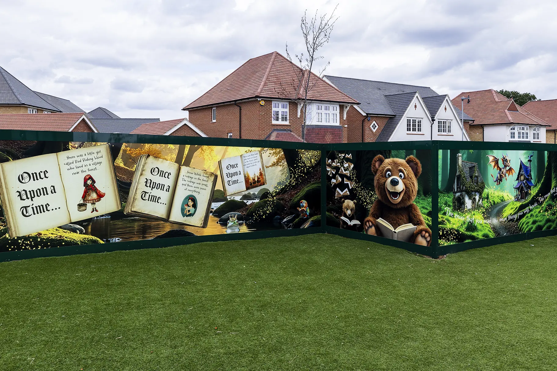 Chapel Hill Primary School literacy fence wall art