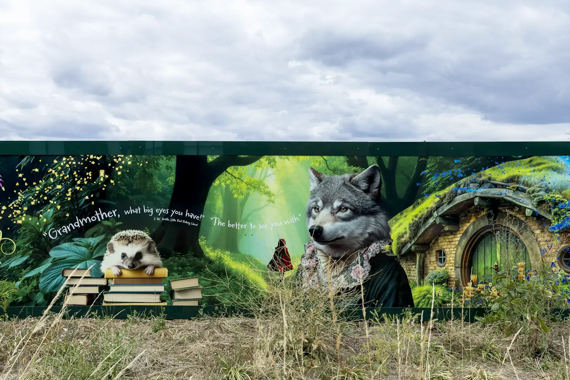 Chapel Hill Primary School literacy fence wall art