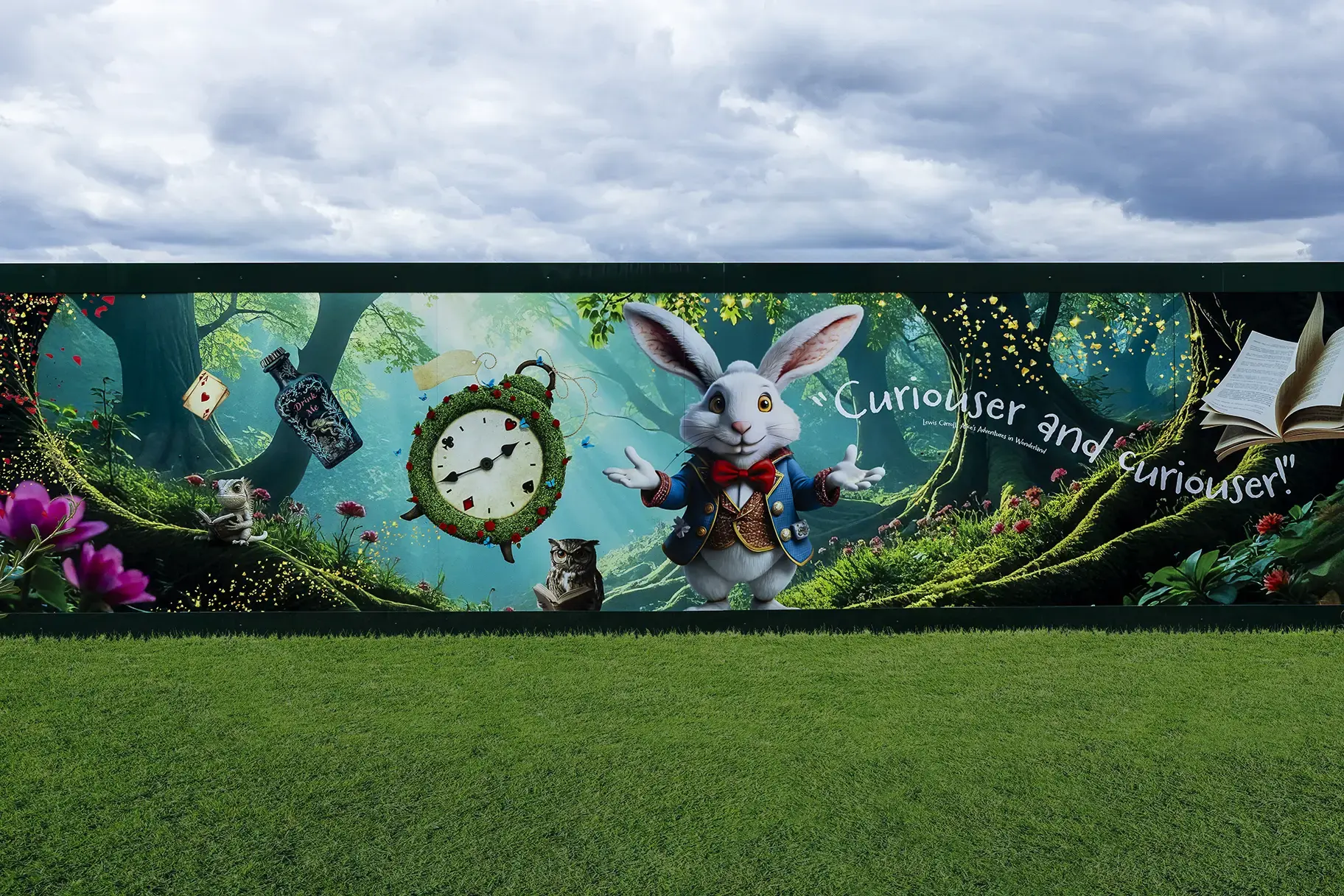 Chapel Hill Primary School literacy fence wall art