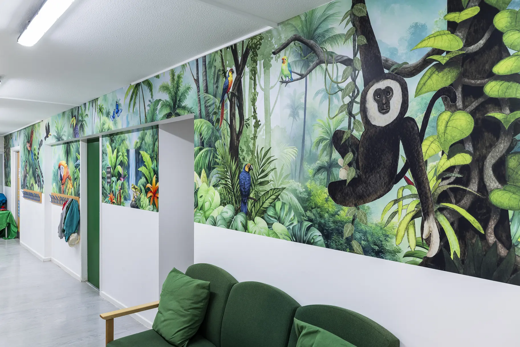 Hampton Infant School early years corridor wall art