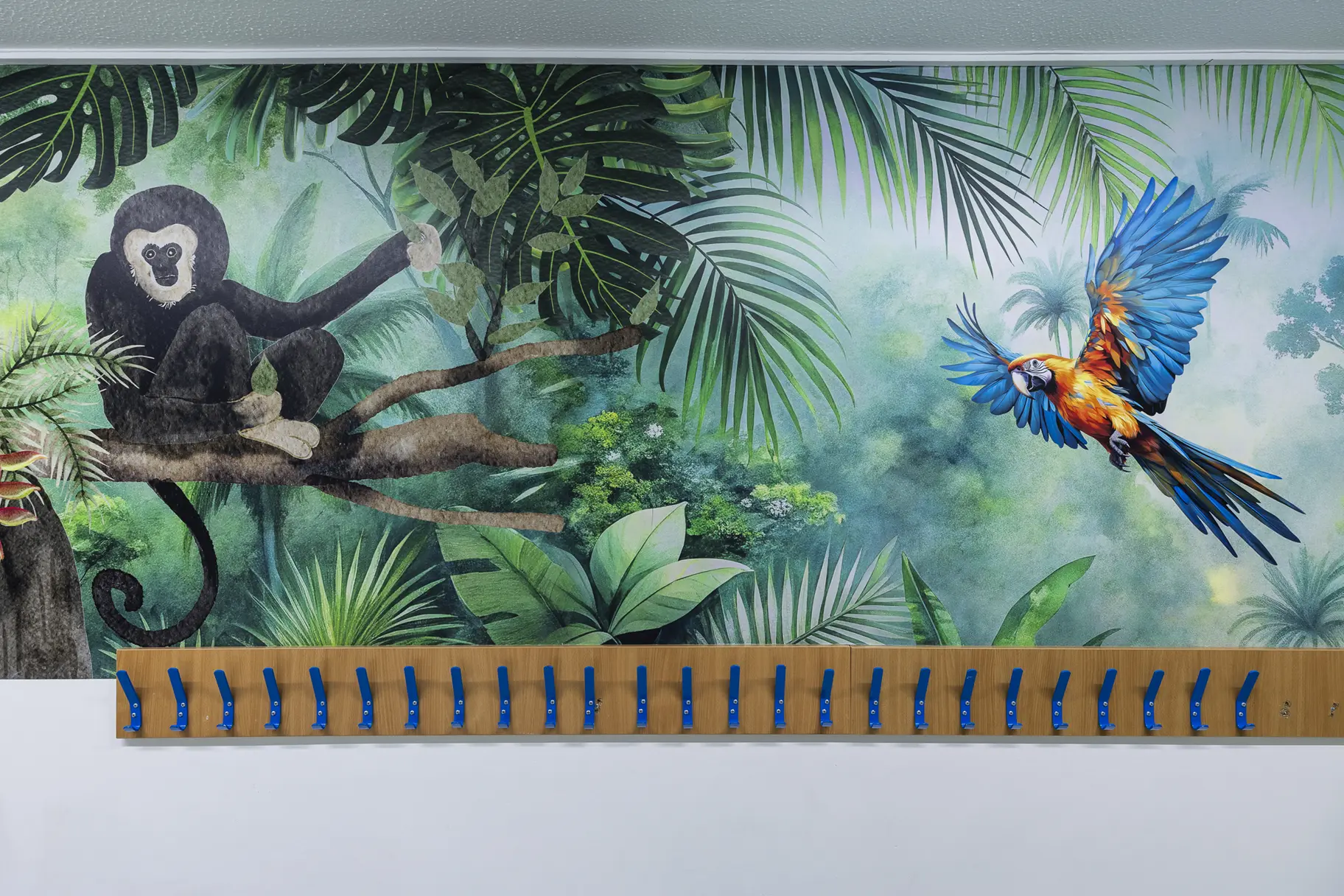 Hampton Infant School early years corridor wall art